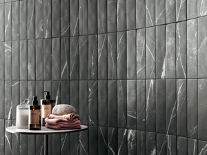 MINIATURE SCULTOREA DARK DIAMOND - Porcelain stoneware wall tiles with marble effect _ Marca Corona